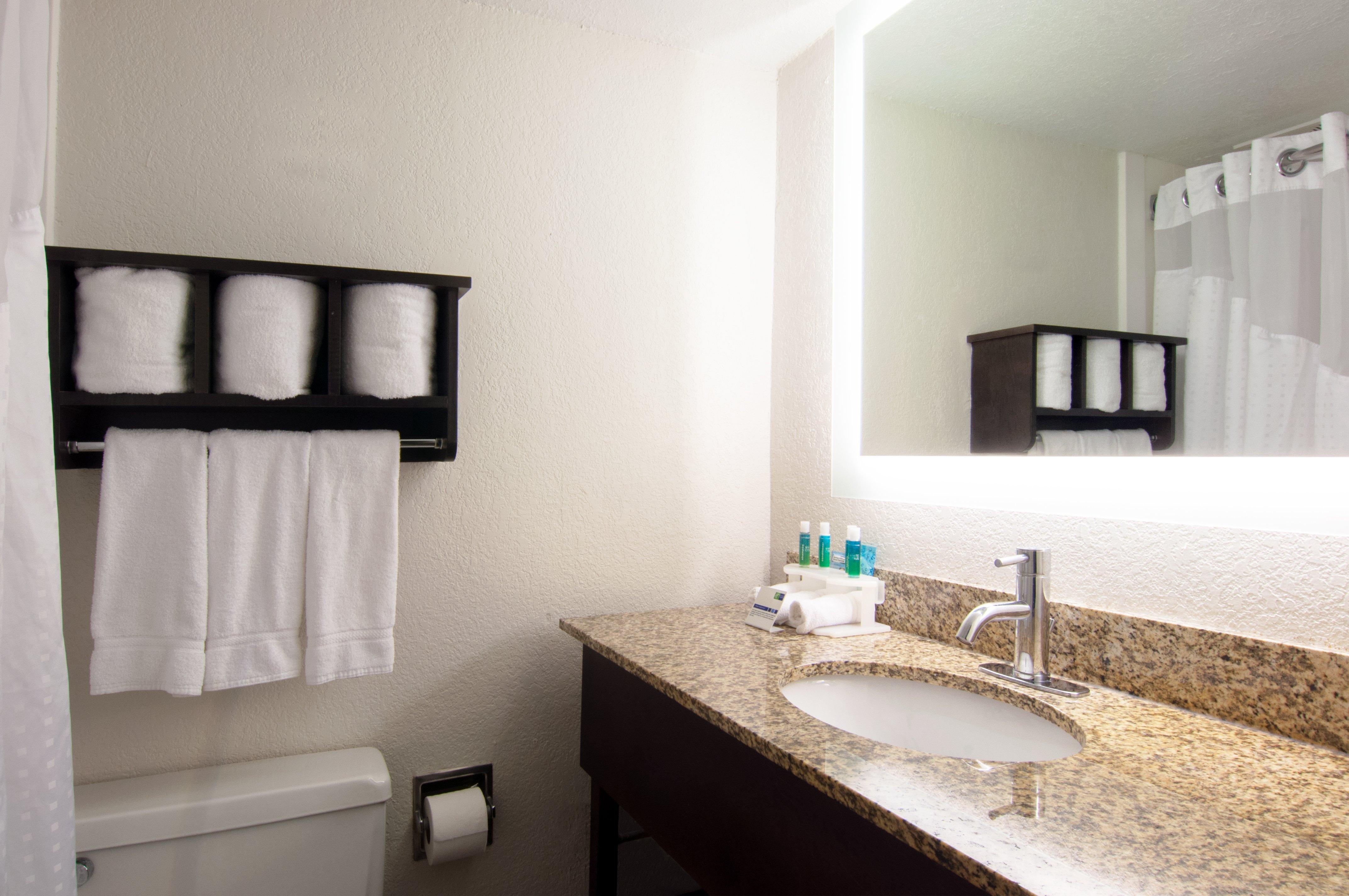 Holiday Inn Express & Suites Nashville-I-40 & I-24 Exteriör bild