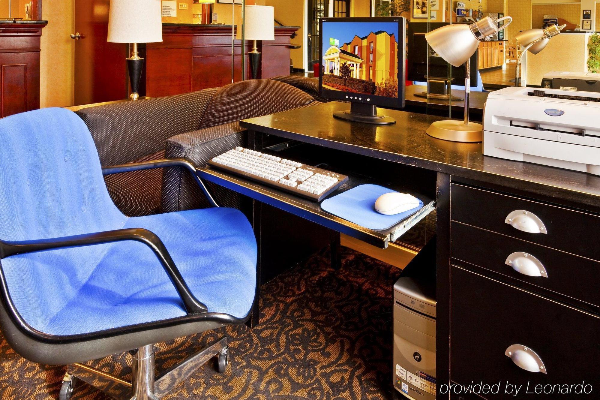 Holiday Inn Express & Suites Nashville-I-40 & I-24 Bekvämligheter bild